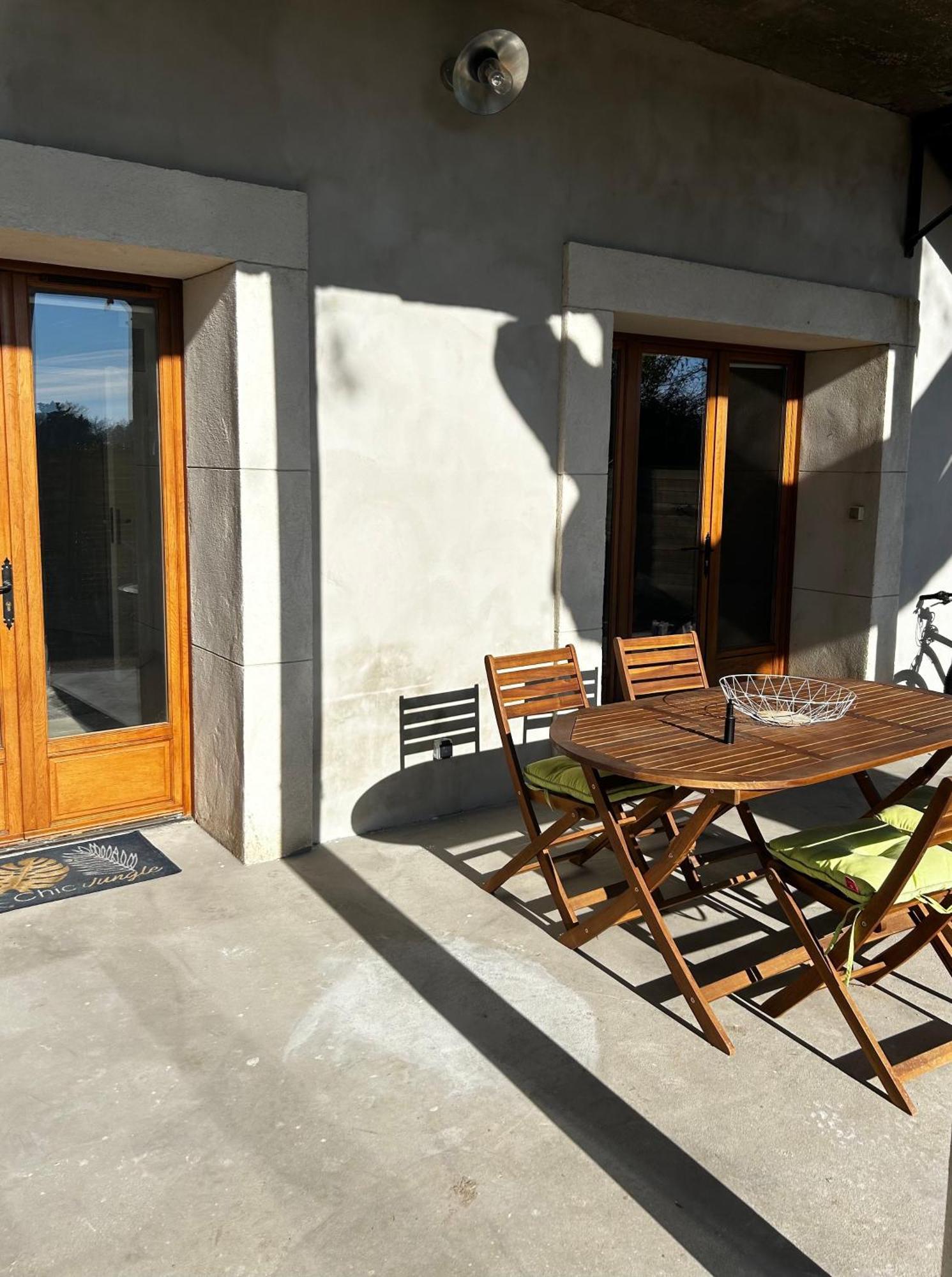 Superbe Appartement Dans Un Mas ニーム エクステリア 写真
