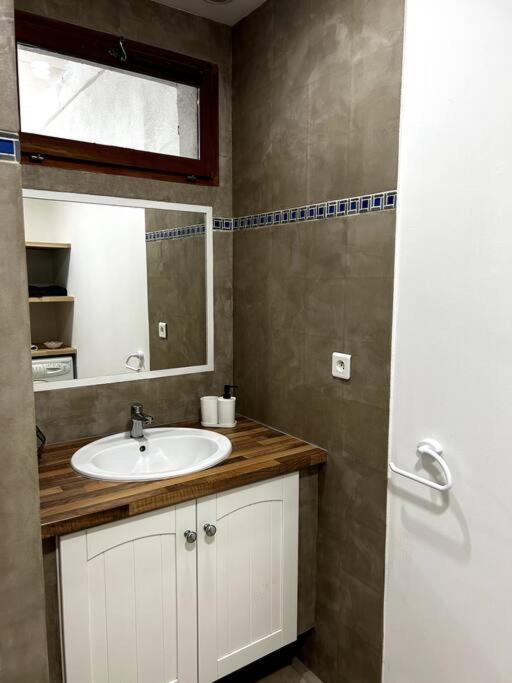 Superbe Appartement Dans Un Mas ニーム エクステリア 写真