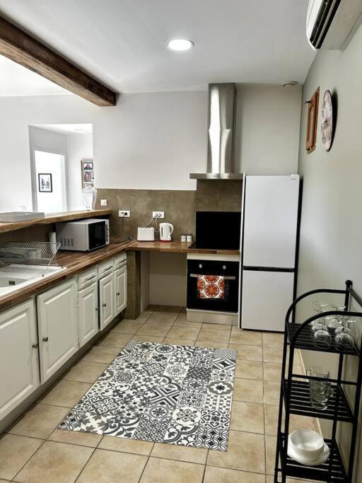 Superbe Appartement Dans Un Mas ニーム エクステリア 写真
